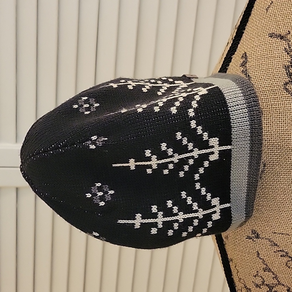 Columbia fall/winter hat o/s